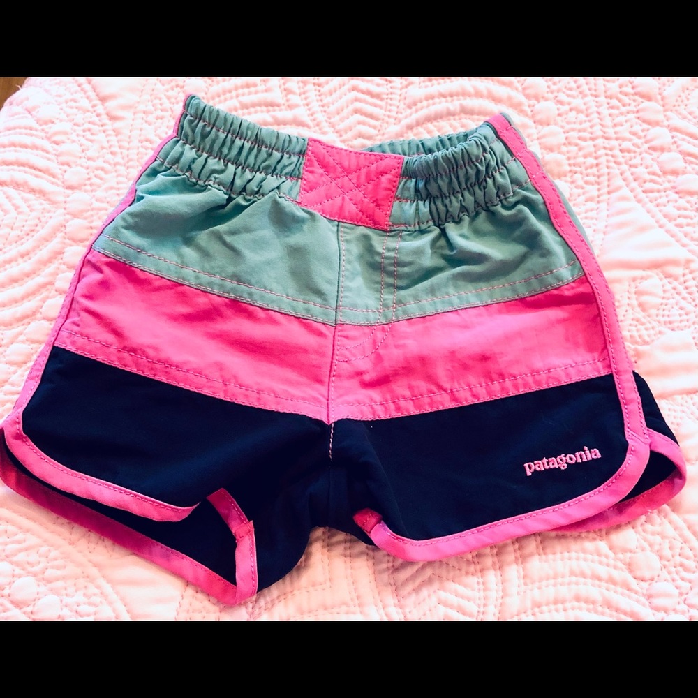 Baby girl Patagonia shorts size 6-12 months